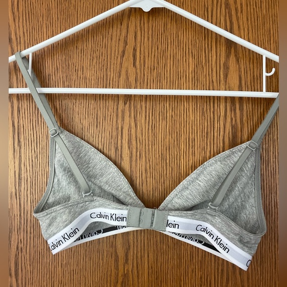 🤍CALVIN KLEIN🤍 carousel triangle bralette - Picture 4 of 5